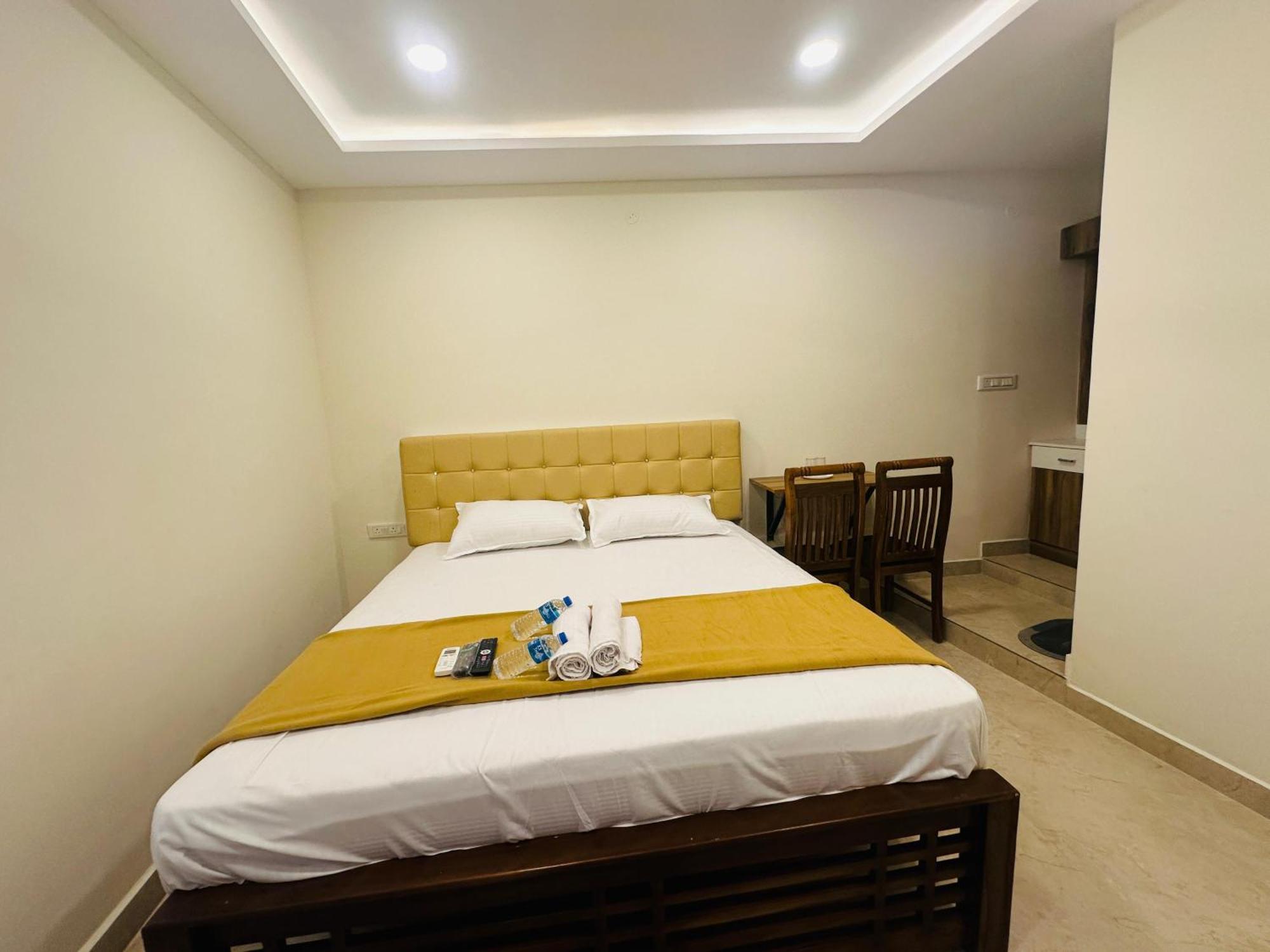 Mahadeepam Residency Villa Tiruvannāmalai Exterior photo