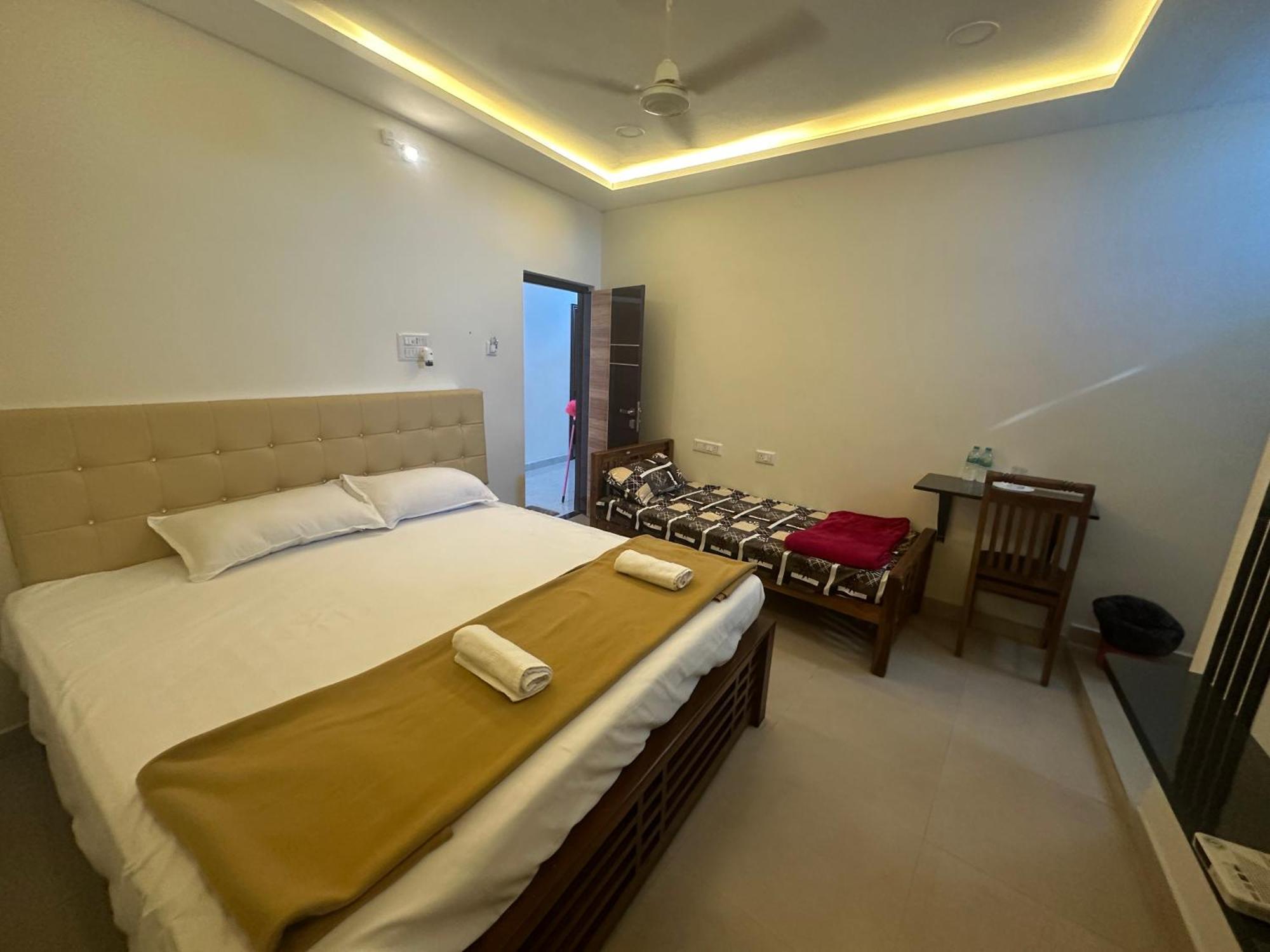 Mahadeepam Residency Villa Tiruvannāmalai Exterior photo